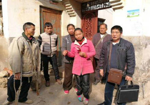 华宁县盘溪镇开展春节慰问特困残疾人活动
