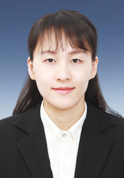 艾钰凡.jpg 艾钰凡.jpg